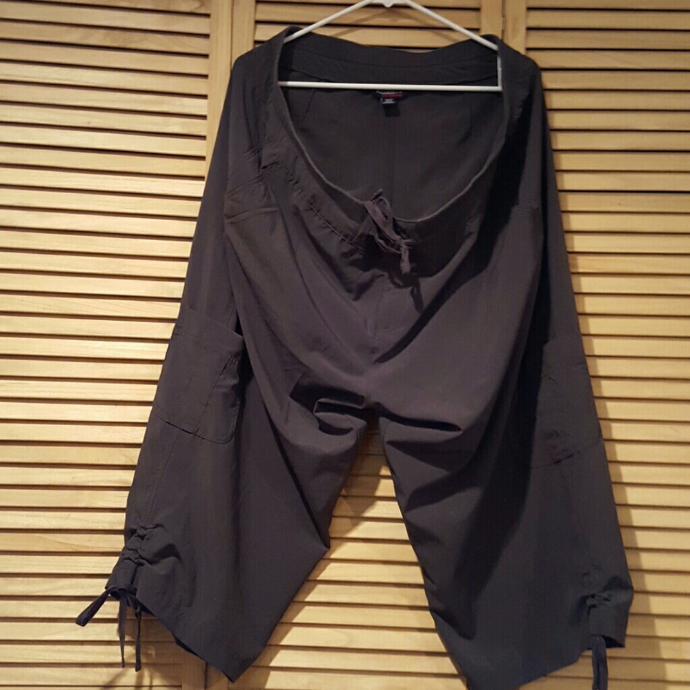 Dress Capri